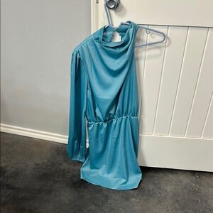 Elegant One-Shoulder Blue Dress